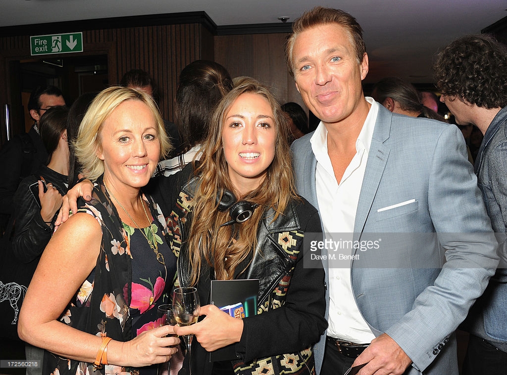 shirleyholliman-harley-moon-kemp-and-martin-kemp-attend-christian-furr-chris-bracey-private-view-45 park lane- dorchester-collection-staying-alive-neon-2013